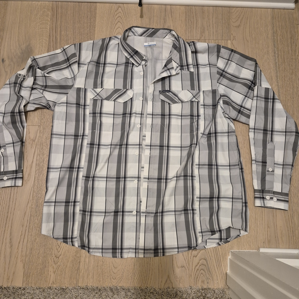 Columbia Men's Black and White Plaid Long Sleeve Shirt